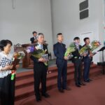 축하 성경선물 및 꽃다발